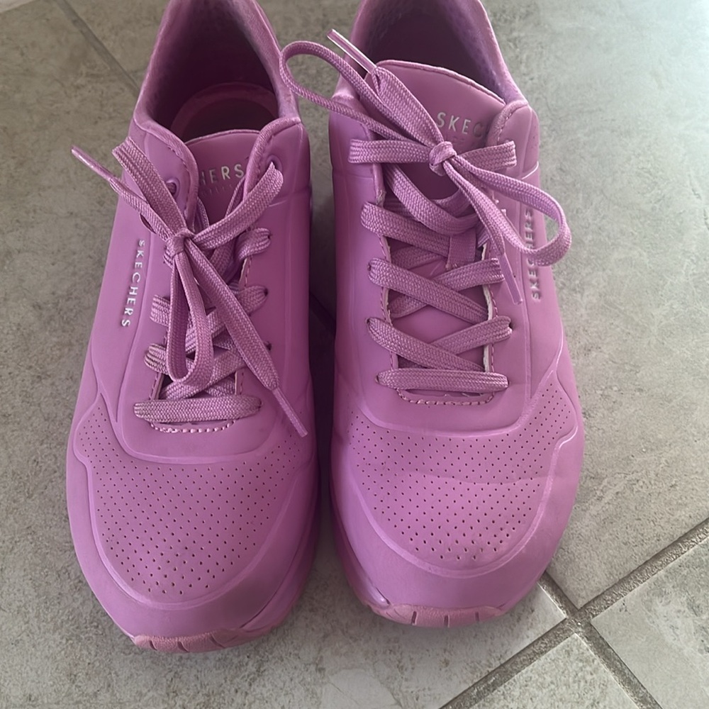 Skechers pink tenis shoes size 9 - Picture 2 of 4